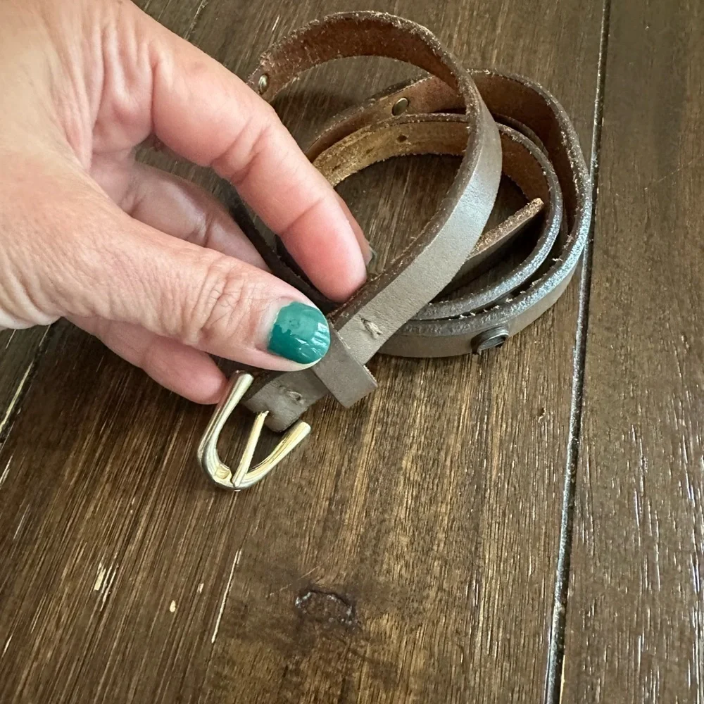 Vintage Etienne Aigner belt